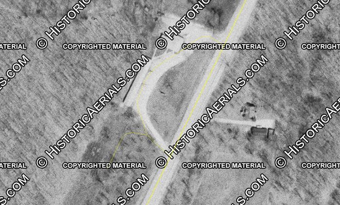 Dreamland Motel - 1971 Aerial (newer photo)